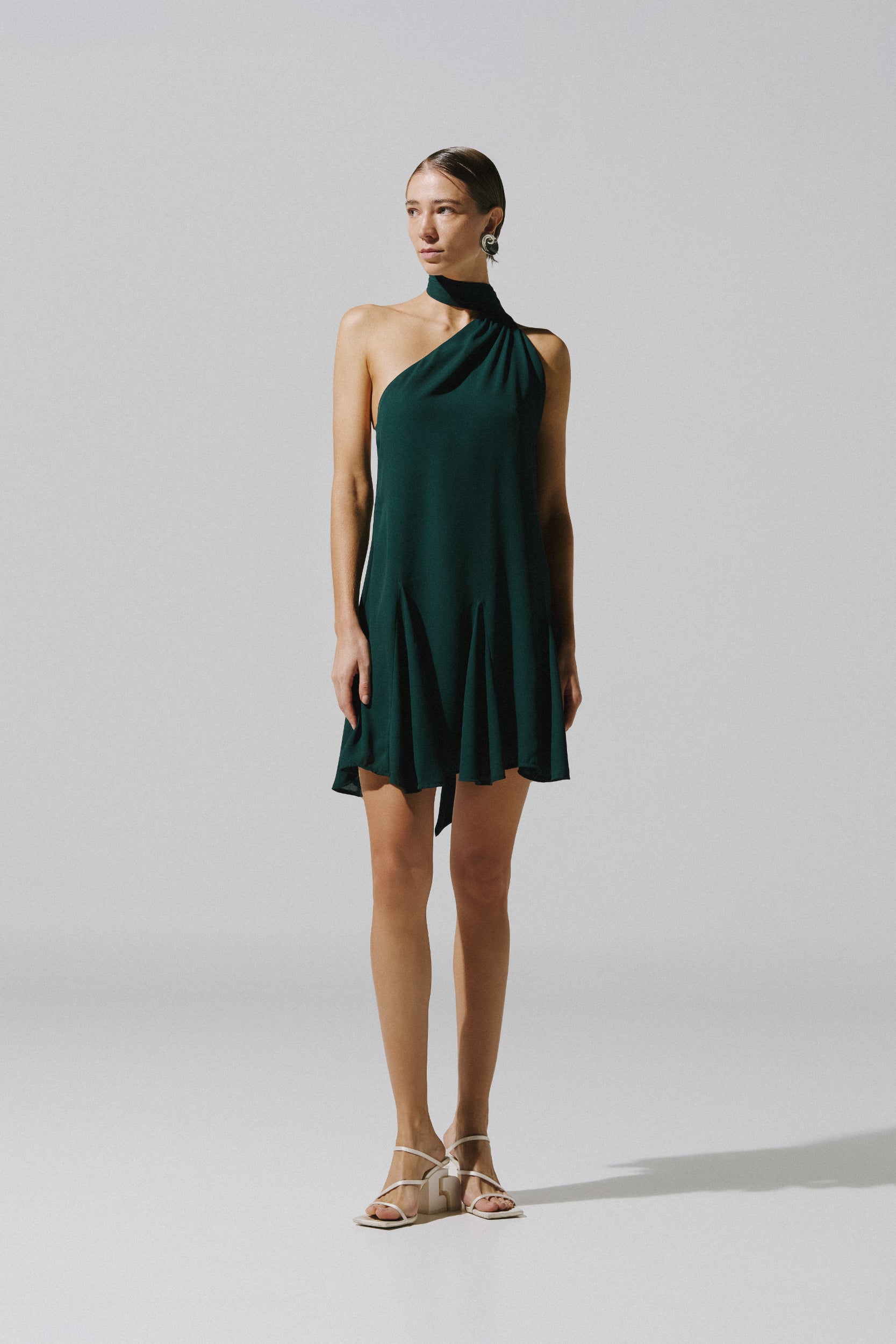 Ari Mini Dress in Green - Resort 26 – INTERNATIONAL BAOBAB