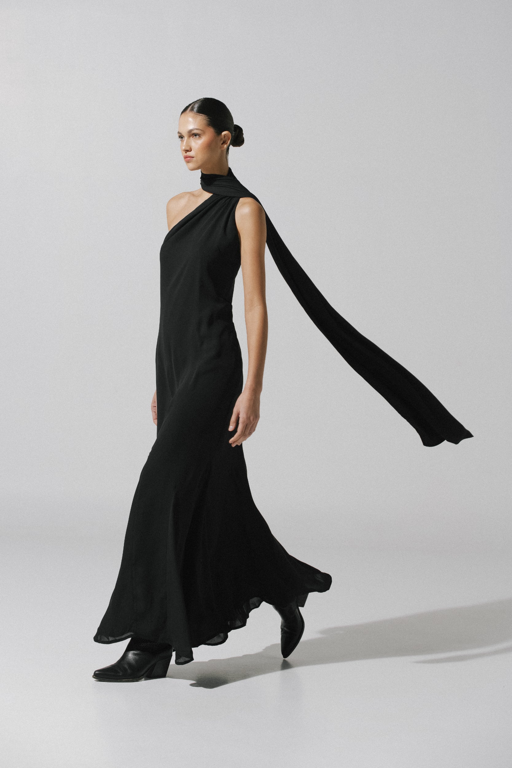 ALGY 卒服　150cm Ari Maxi Dress Black in Chiffon - Fall Winter 25