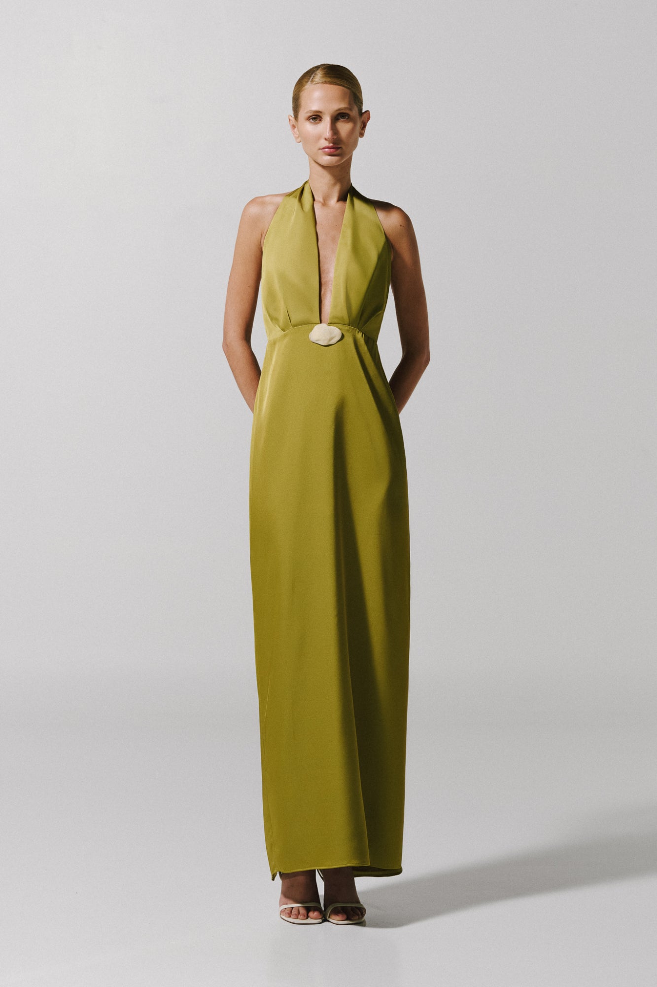 Guapi Maxi Dress Green in Satin - Resort 26 INTERNATIONAL BAOBAB Guapi Maxi Dress Green in Satin - Resort 26 INTERNATIONAL BAOBAB
