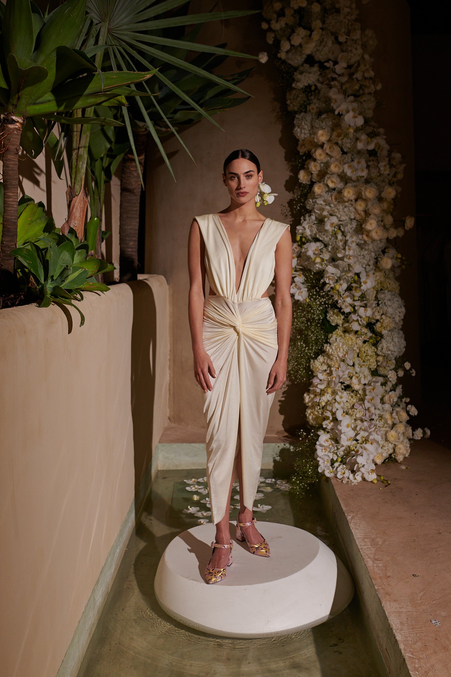 Mia Midi Dress in White - Spring Summer 22 – INTERNATIONAL BAOBAB