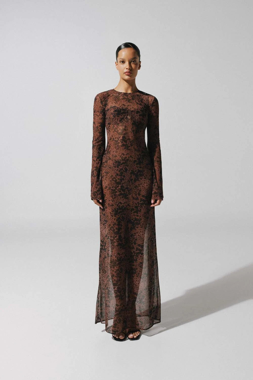 1.NORA-DRESS-WILDE1.3.webp